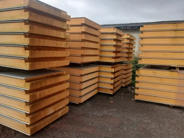 Isulated panels on the pallet